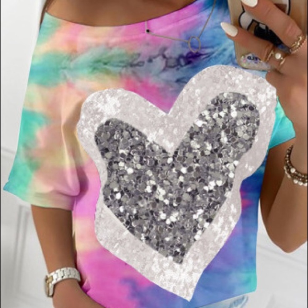 Clothes - Picture 5 of 16